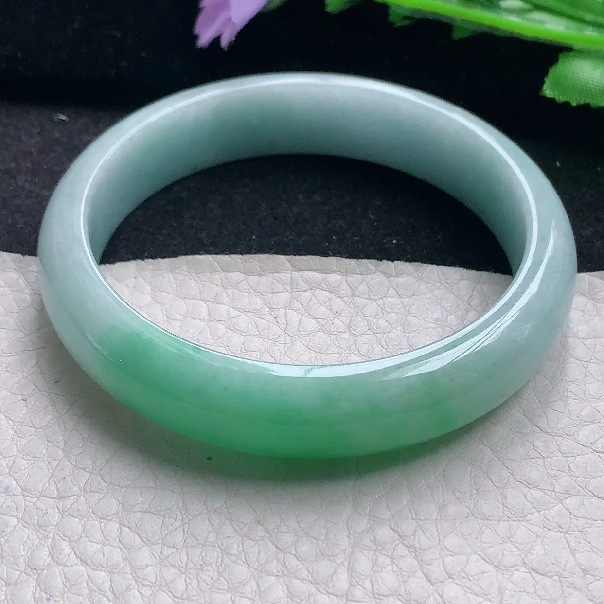 nr自然光57.5*12.5*9.3平安镯 翡翠a货玉手飘绿宽边珠宝玉手环