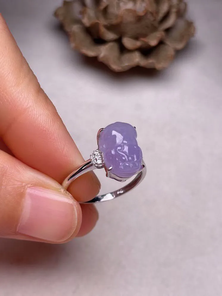 冰糯种紫罗兰貔貅戒指、真金真钻镶嵌，种水好，玉质细腻 .裸石尺寸 11.0*8.0