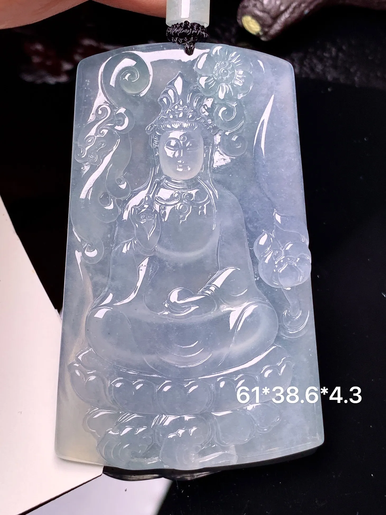 冰种观音菩萨吊坠 玉质细腻 水润亮眼 色泽艳丽 整体尺寸61*38.6*4.3