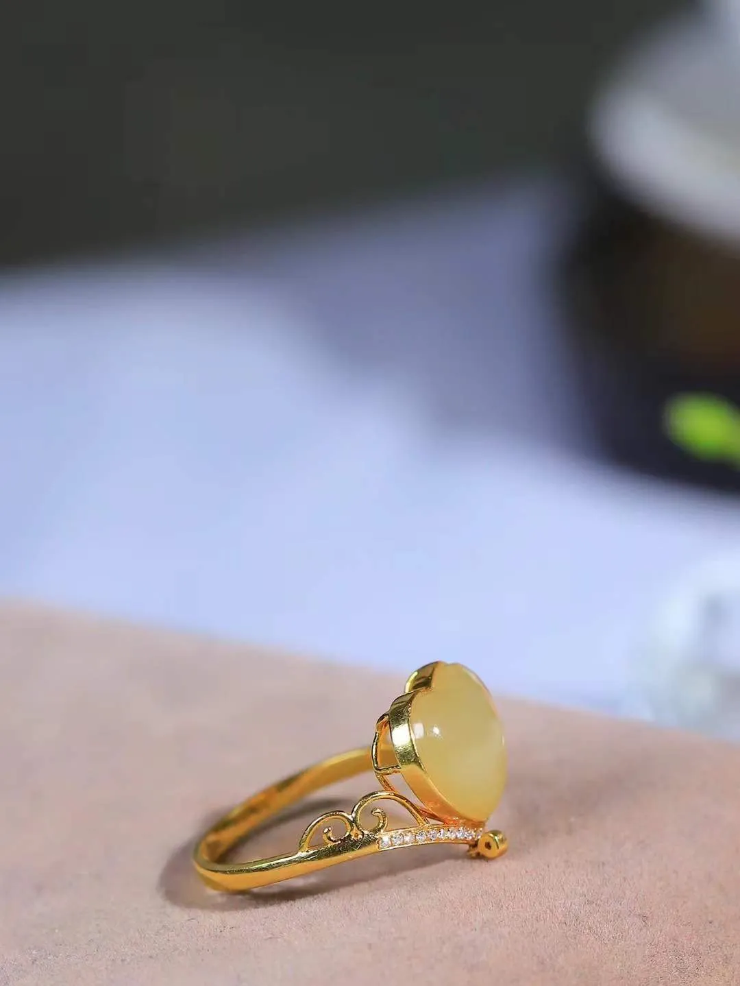 【金镶玉.心心相印.戒指】

精品️和田玉蜂蜜水金镶玉爱心戒指 玉质细腻温润 油性十足 此件寓意获