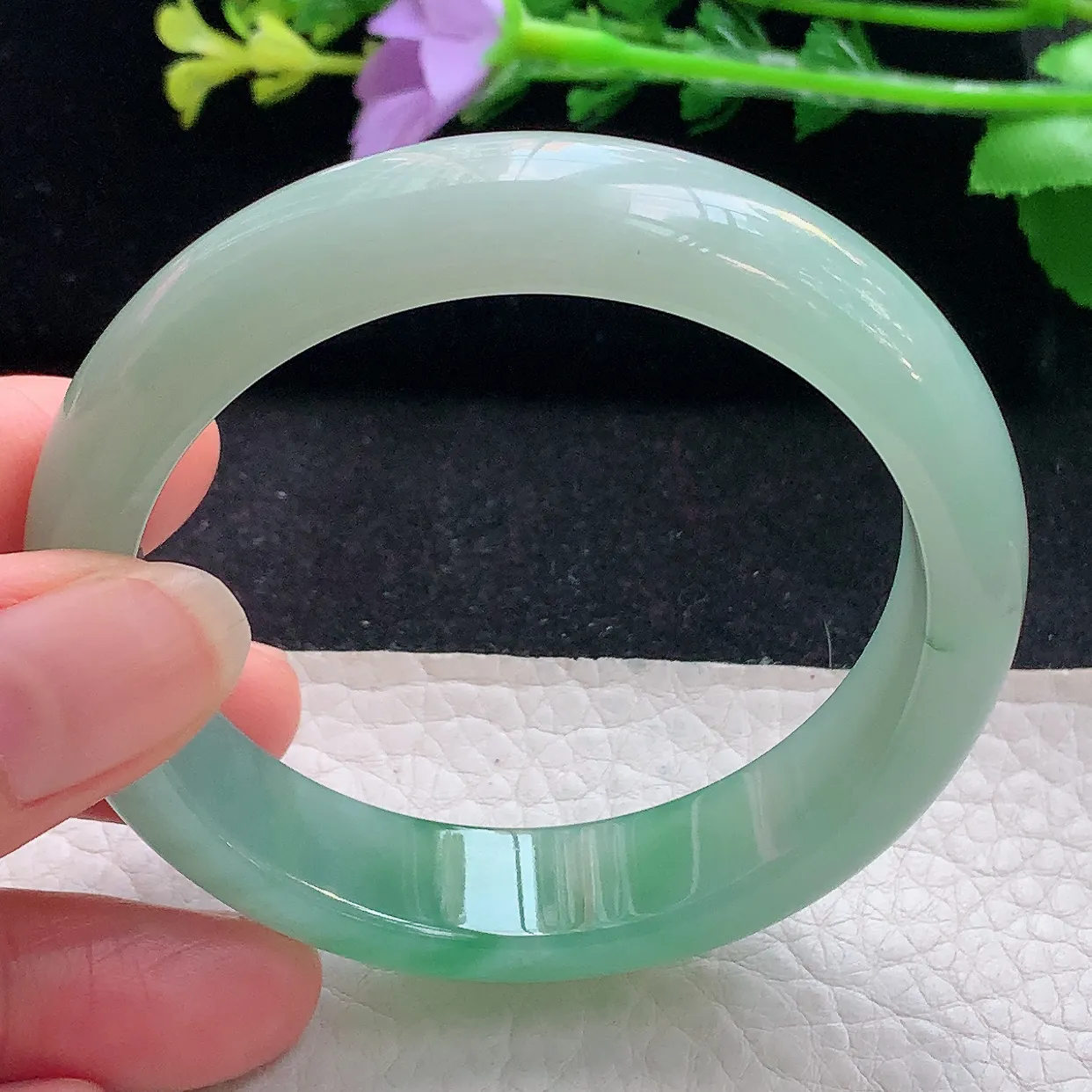 r自然光54.5*13.3*7.6平安镯 翡翠a货玉手镯冰绿宽边珠宝玉手环