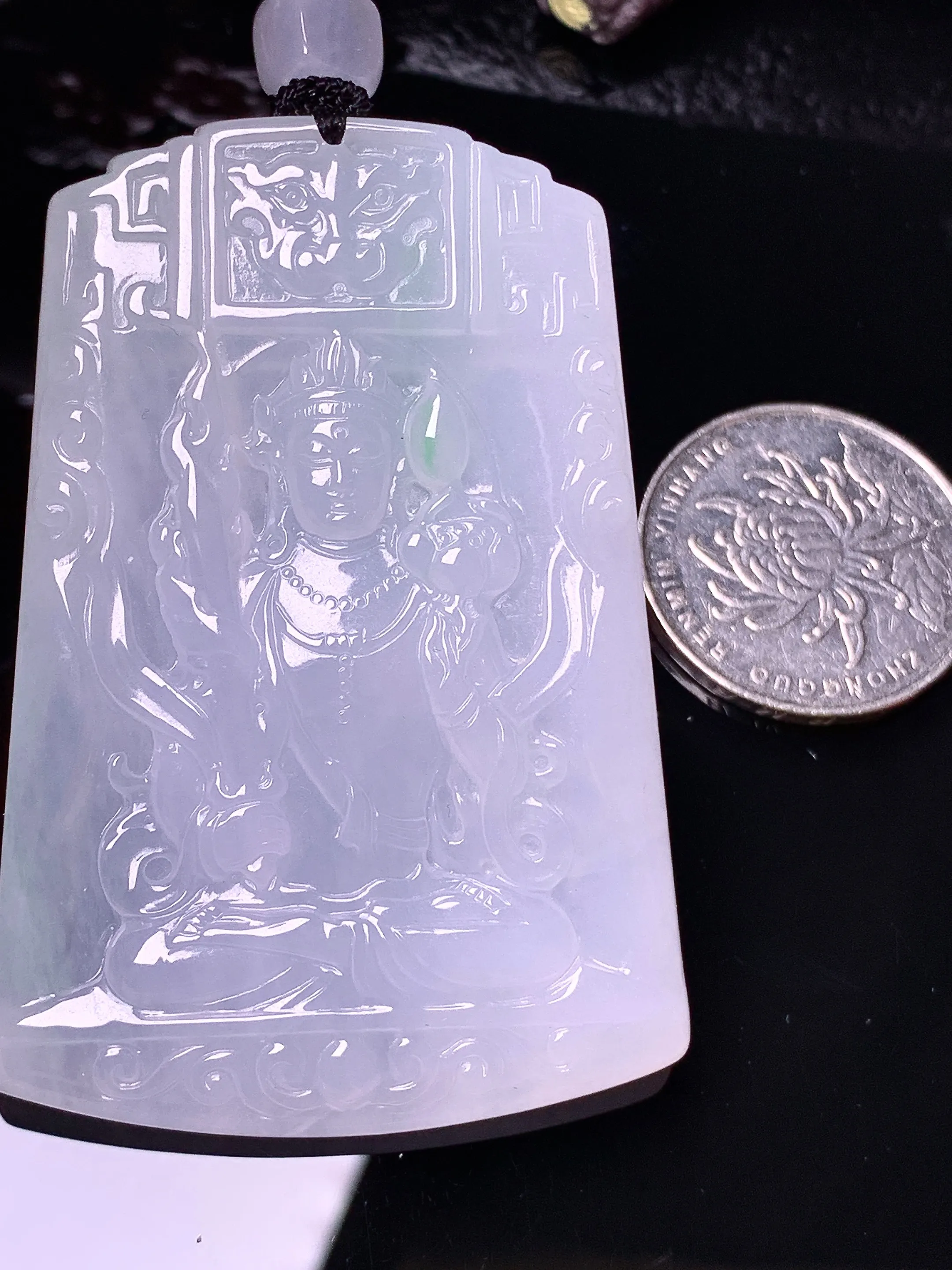 大势至观音菩萨吊坠 玉质细腻 水润亮眼 色泽艳丽 整体尺寸62.5*42.8*5.5