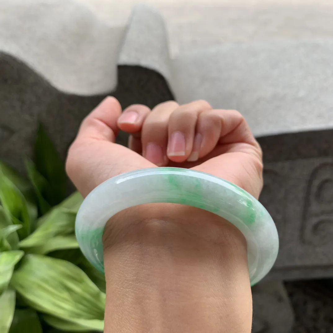 圈口55.1-11.5-11.2 【飘阳绿圆条手镯】圆条55 56可戴