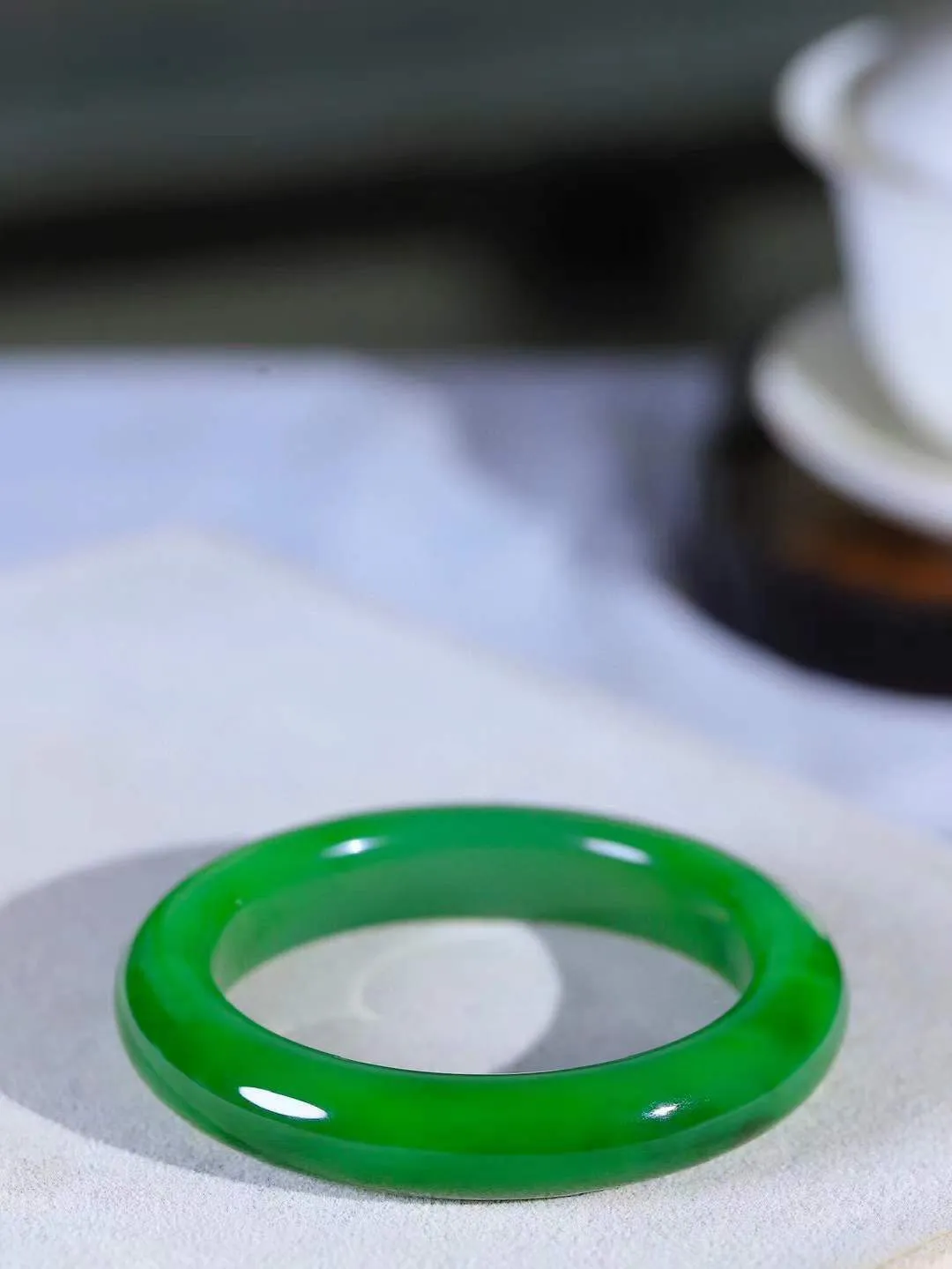 【碧波流转·手镯】

收藏级️和田玉碧玉手镯，玉质细腻温润，手感舒适，️线条流畅，简约大气，