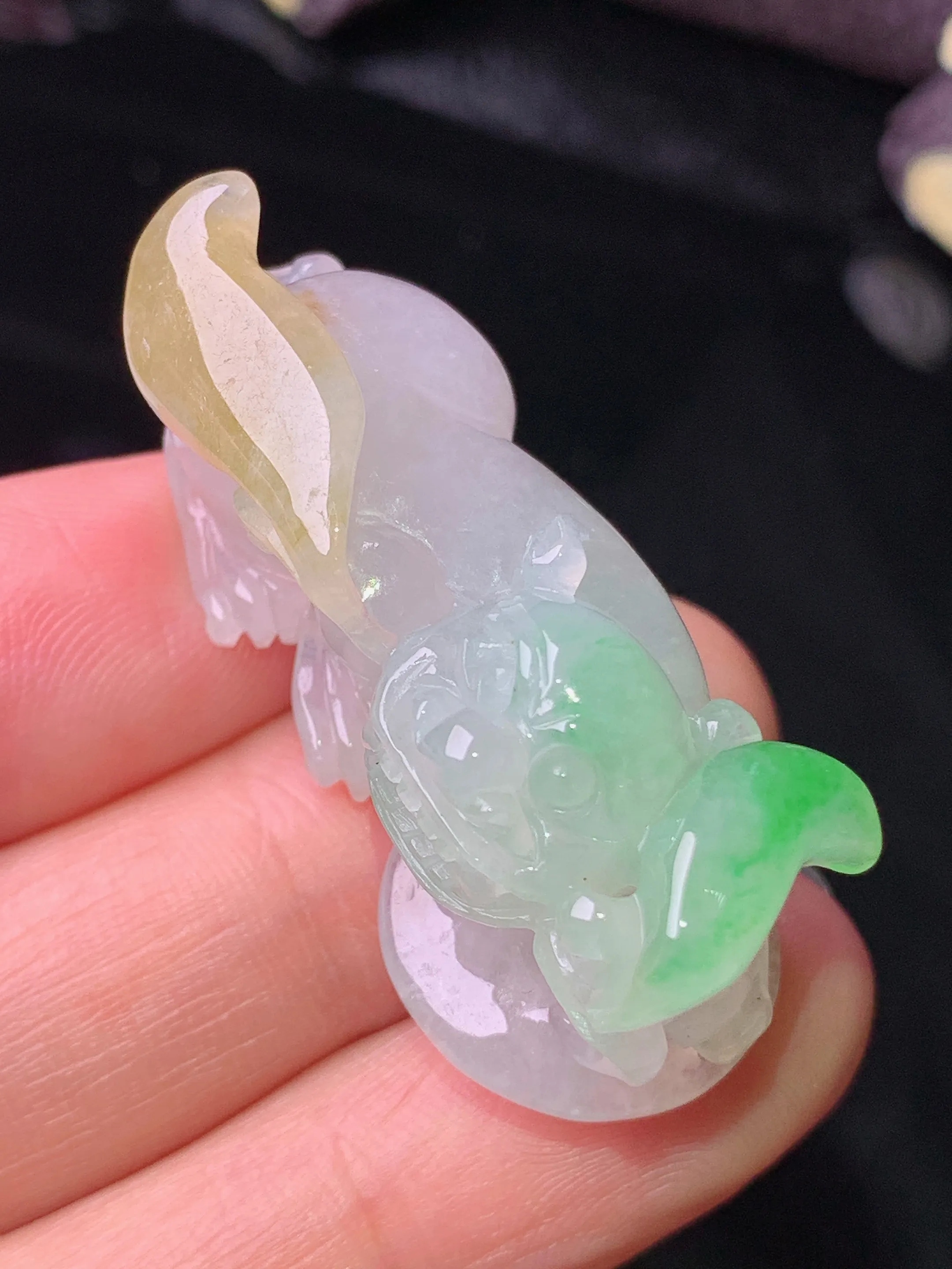 飘黄绿貔貅吊坠 玉质细腻 水润亮眼 色泽艳丽 整体尺寸41*16.3*16.8