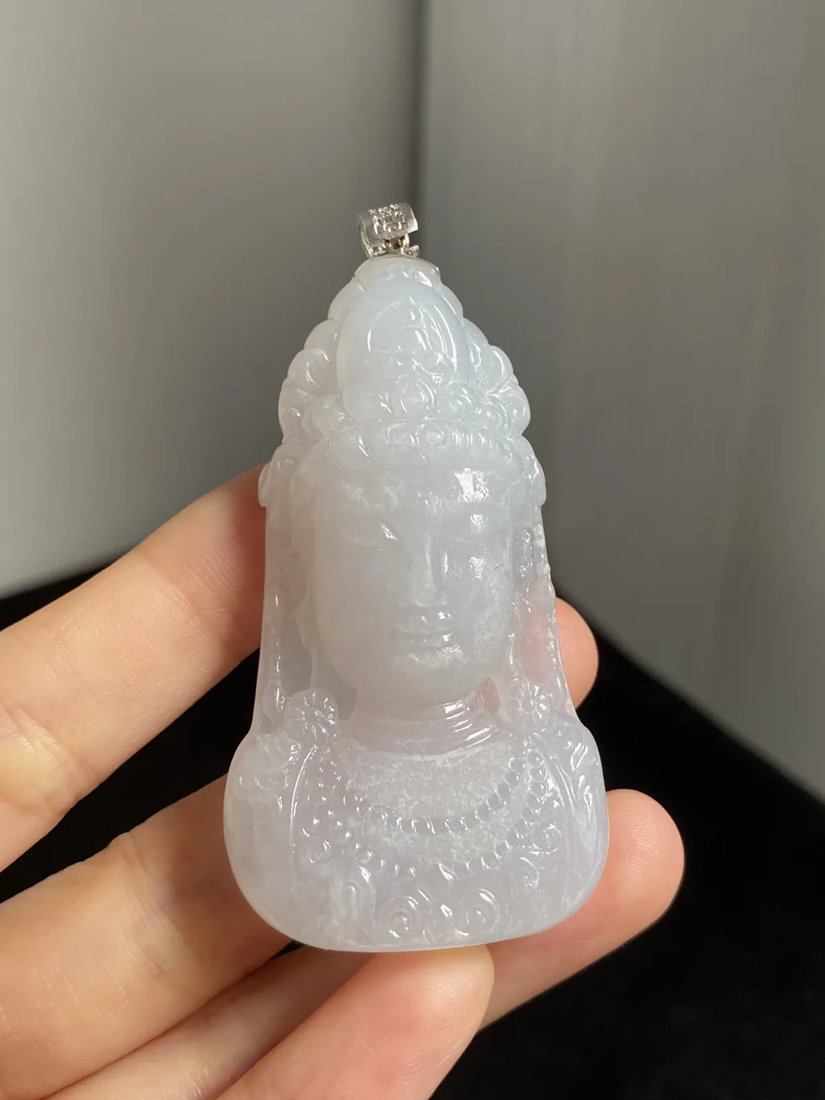 翡翠糯化种黄色翡翠，印记：G18K