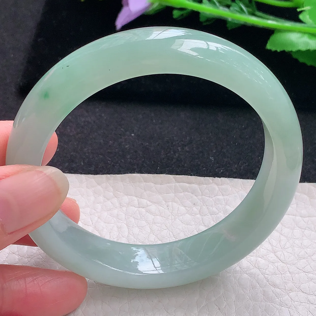 nr自然光59*13.8*8.8轮胎镯 翡翠a货玉手镯冰飘绿宽边珠宝玉手环