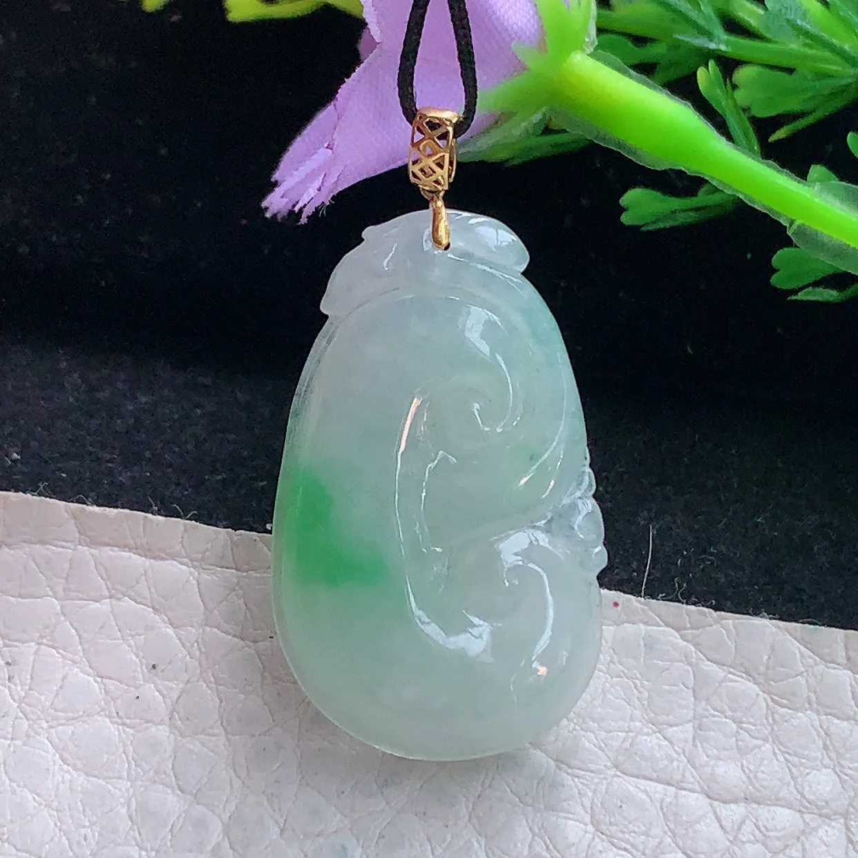 x54自然光30.6*18.8*4.3精美翡翠a货飘绿事事如意 玉如意玉吊坠 玉挂件