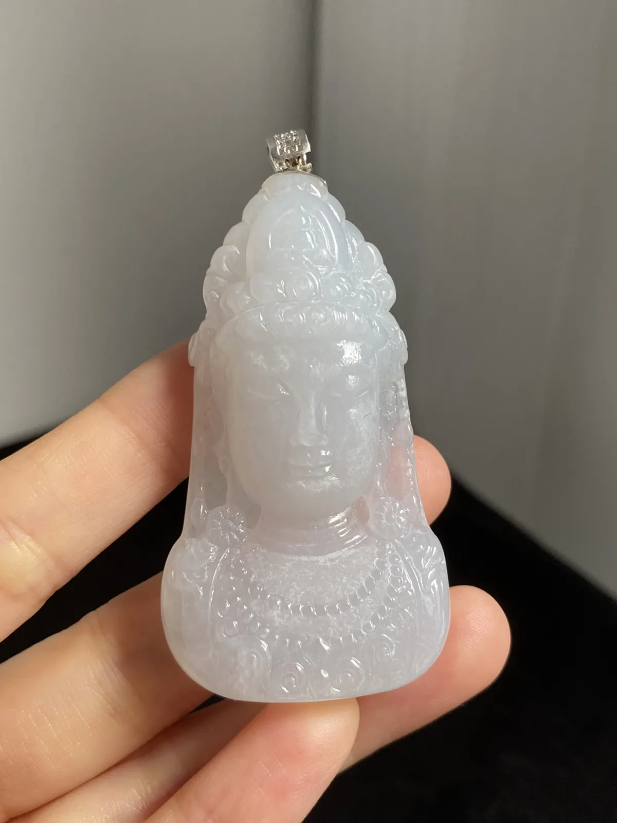 翡翠糯化种黄色翡翠，印记：G18K