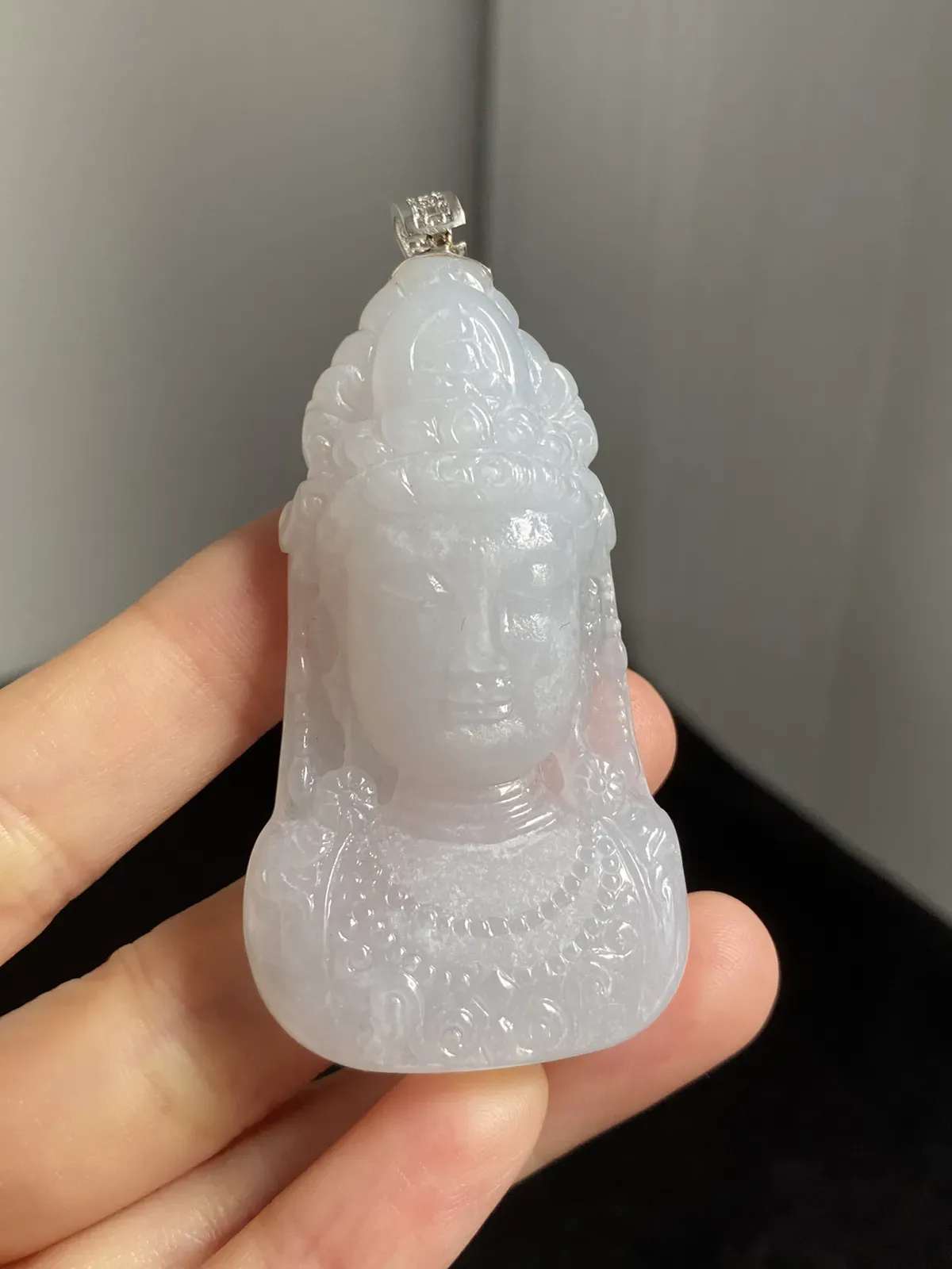 翡翠糯化种黄色翡翠，印记：G18K