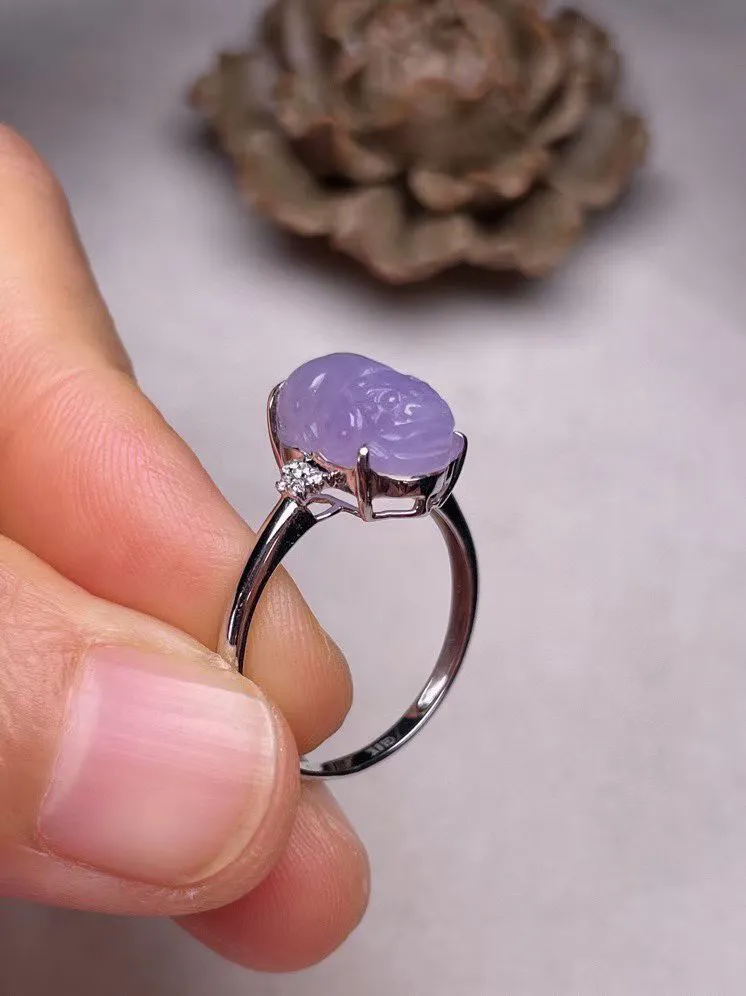 冰糯种紫罗兰貔貅戒指、真金真钻镶嵌，种水好，玉质细腻 .裸石尺寸 11.0*8.0