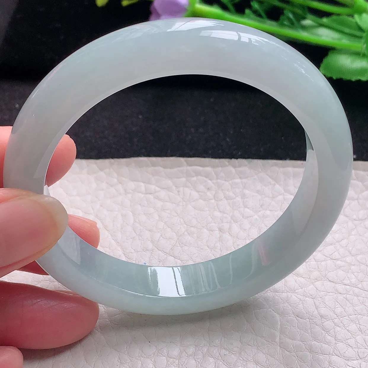 nr自然光58*12*8.5平安镯 翡翠a货玉手镯白月光宽边珠宝玉手环