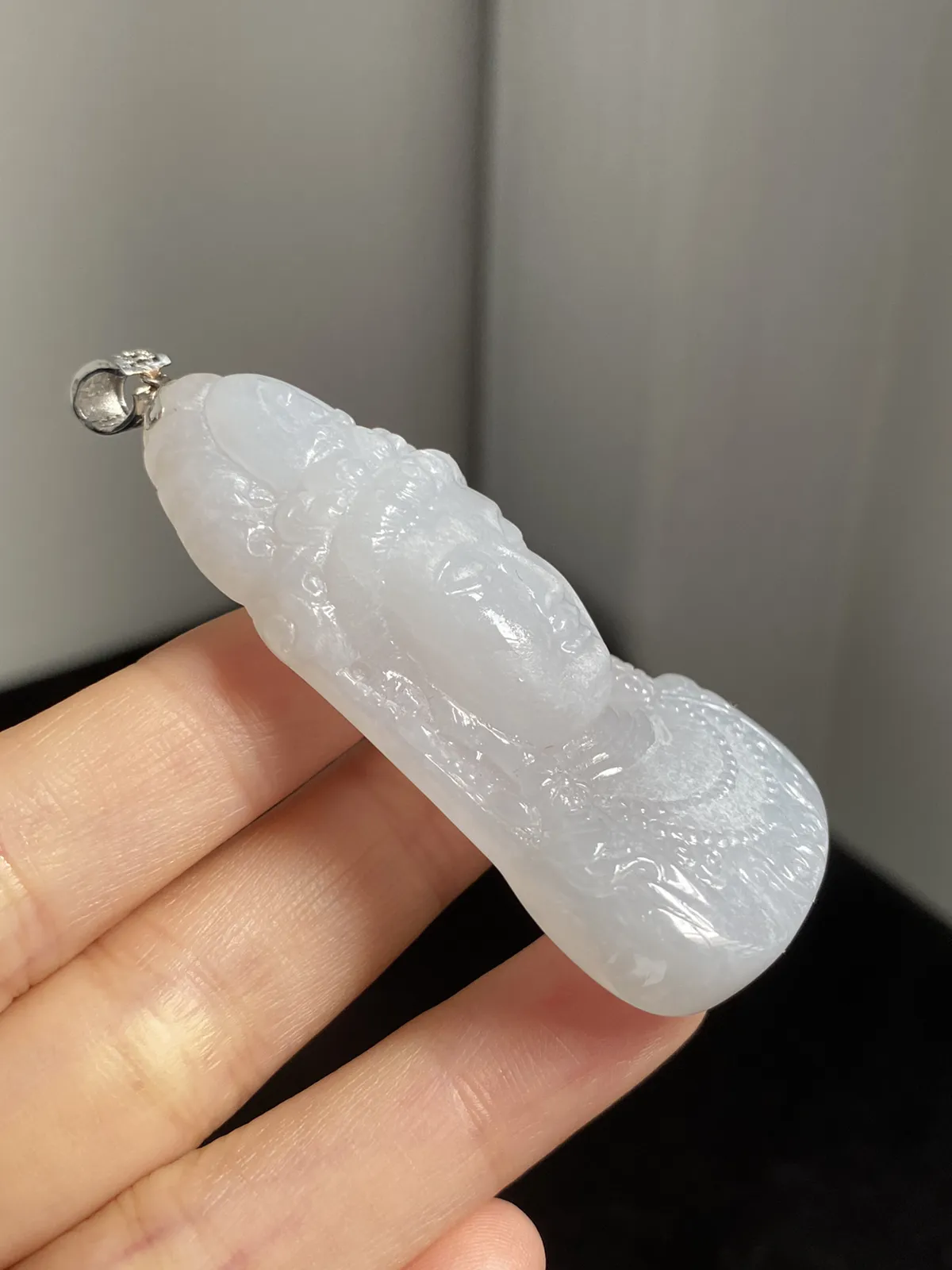 翡翠糯化种黄色翡翠，印记：G18K