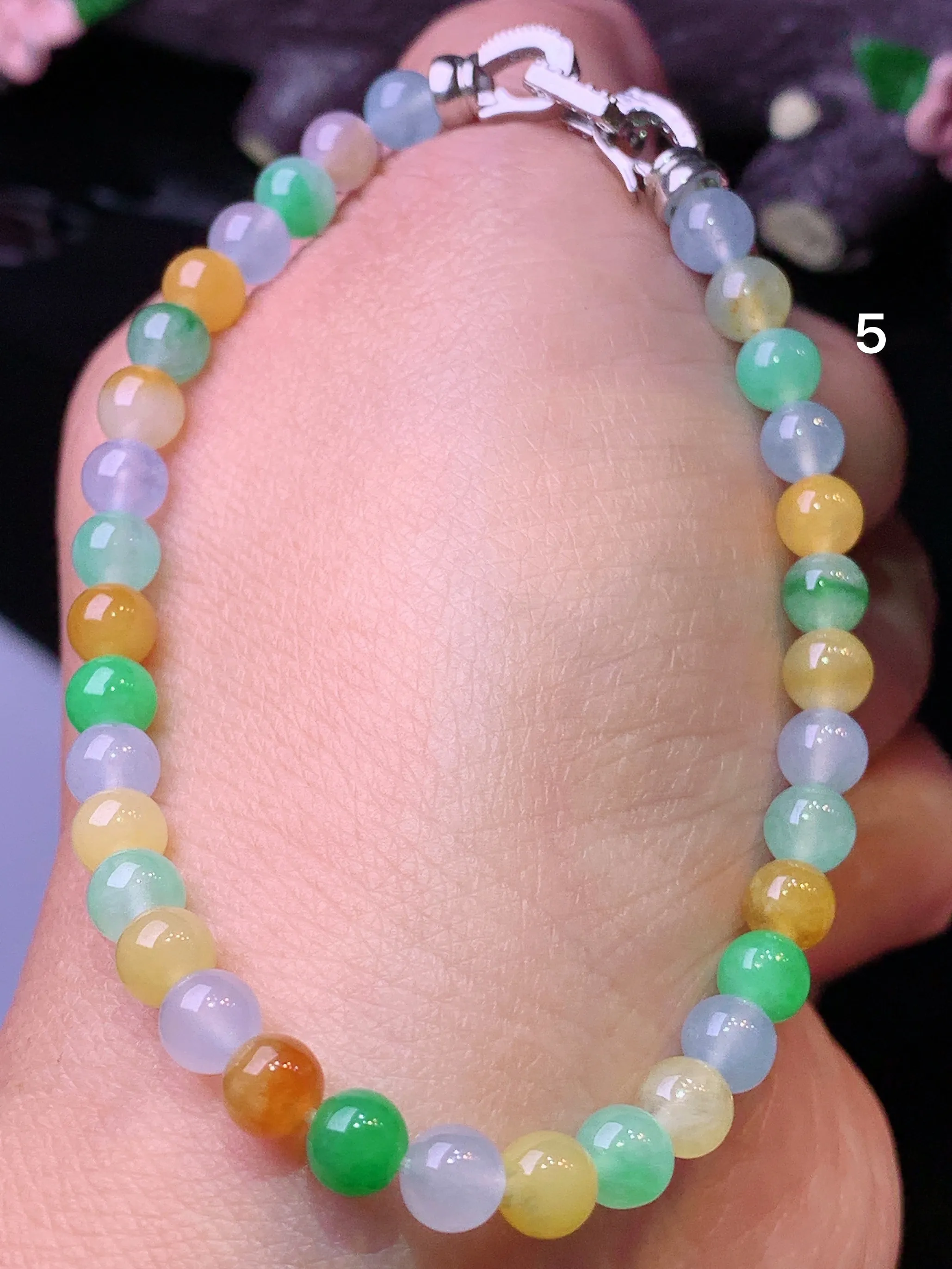 多彩圆珠手链 玉质细腻 水润亮眼 色泽艳丽 整体尺寸5
