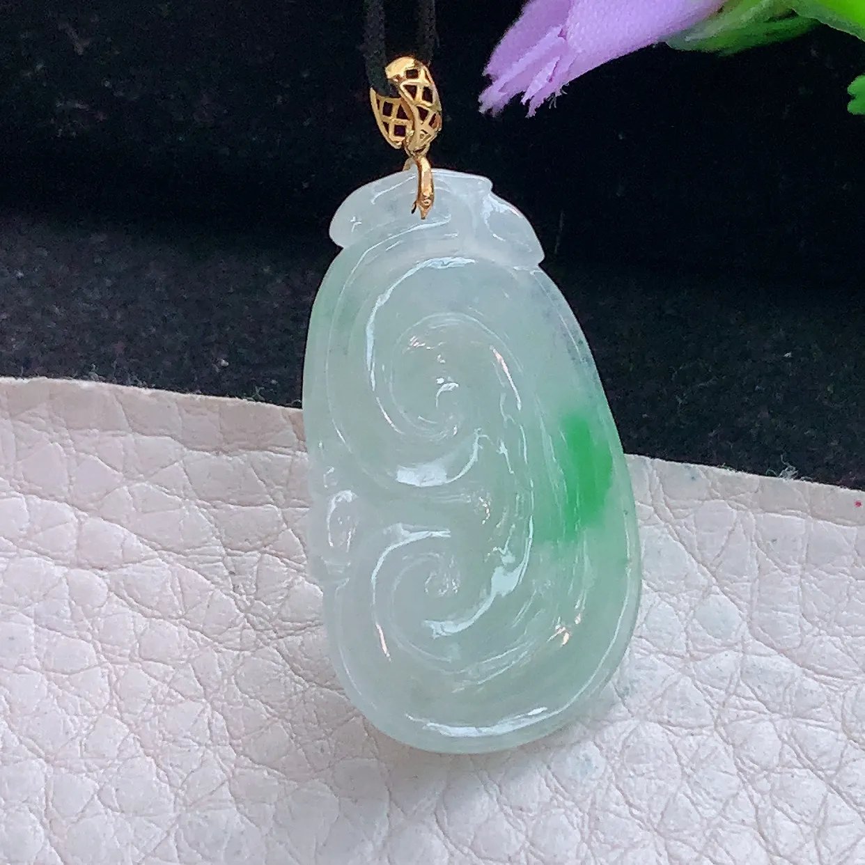 x54自然光30.6*18.8*4.3精美翡翠a货飘绿事事如意 玉如意玉吊坠 玉挂件