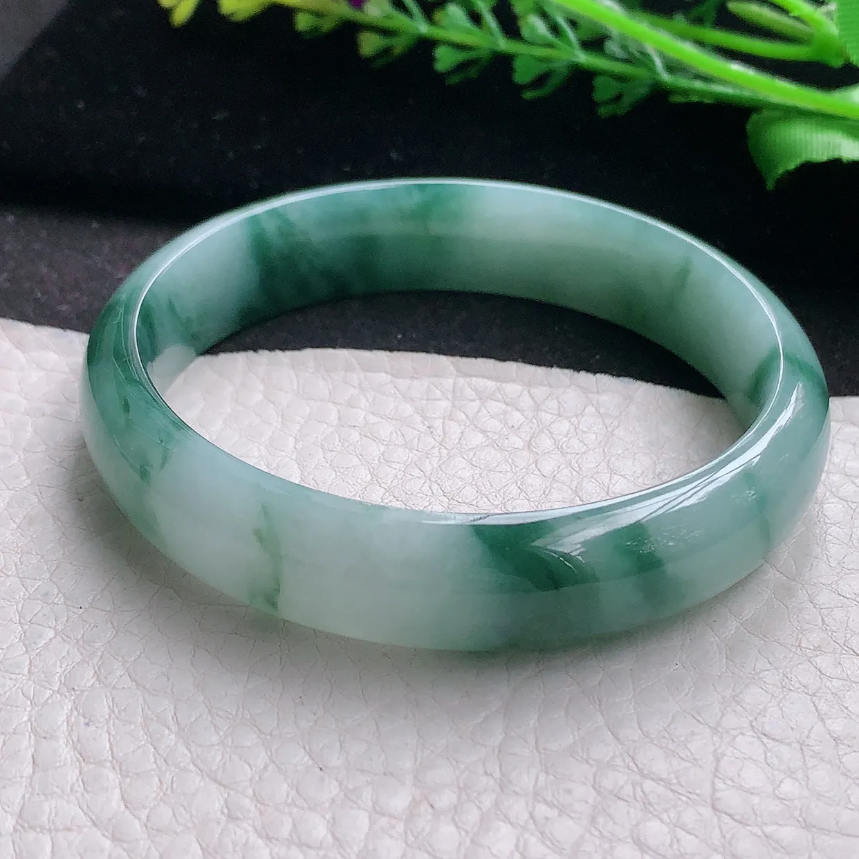 nr自然光57.5*13.2*7.2平安镯 翡翠a货玉手镯飘蓝花宽边珠宝玉手环