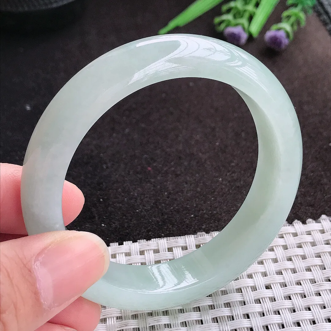 天然A货翡翠55/13.3/8.6老坑秀气冰胶冰晴手镯宽边玉镯