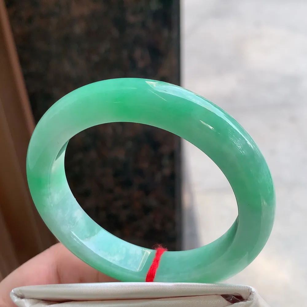 正圈冰糯翠绿 无瑕 尺寸:55.4/11.8/9.5 色好