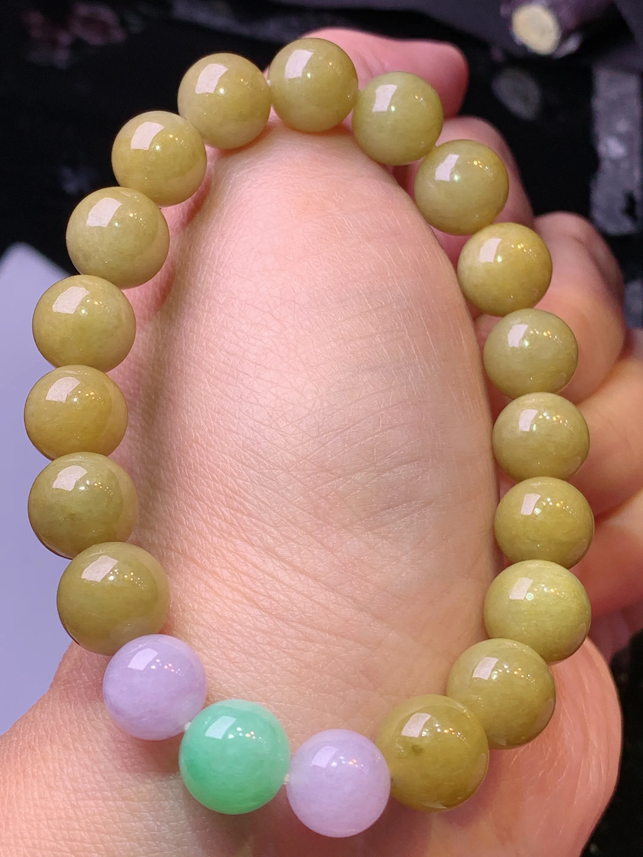 黄翡圆珠手链 玉质细腻 水润亮眼 色泽艳丽 整体尺寸9.8