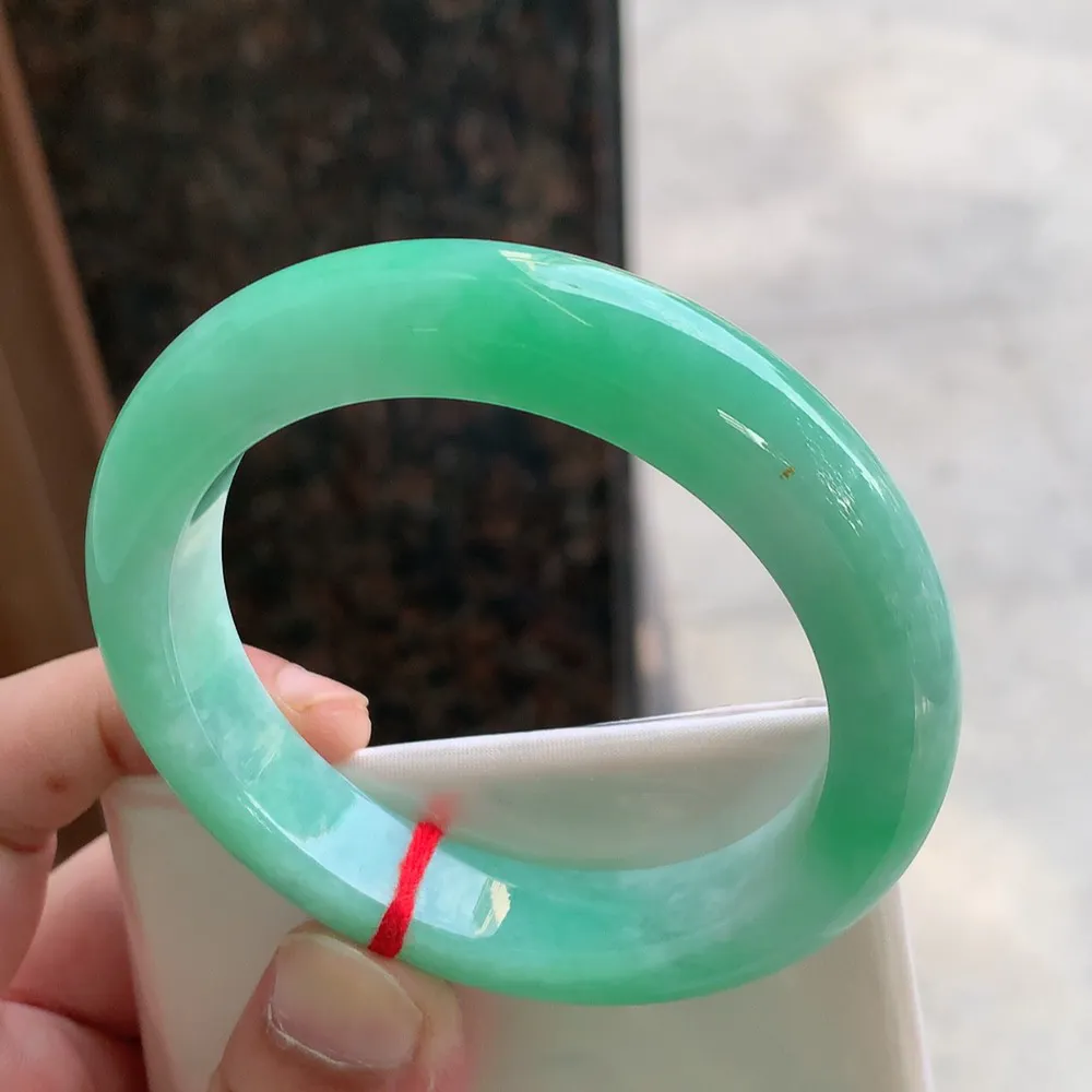 正圈冰糯翠绿 无瑕 尺寸:55.4/11.8/9.5 色好