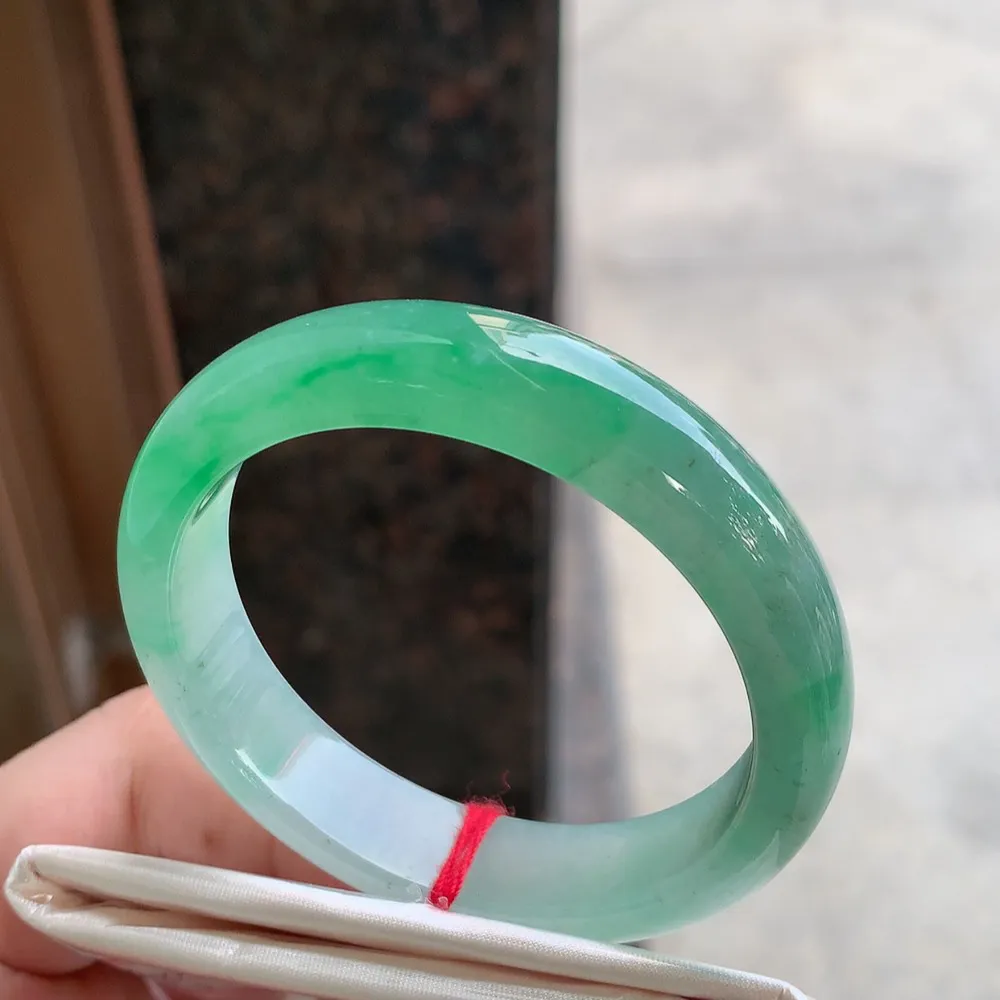 正圈冰绿 无瑕 尺寸:51.4/12/7.1 色好