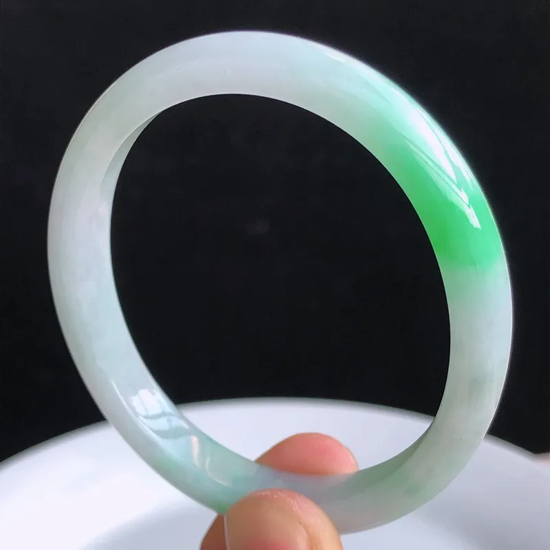 54.5圈飘绿玉镯翡翠A货好种色飘阳绿贵妃手镯 27.16g