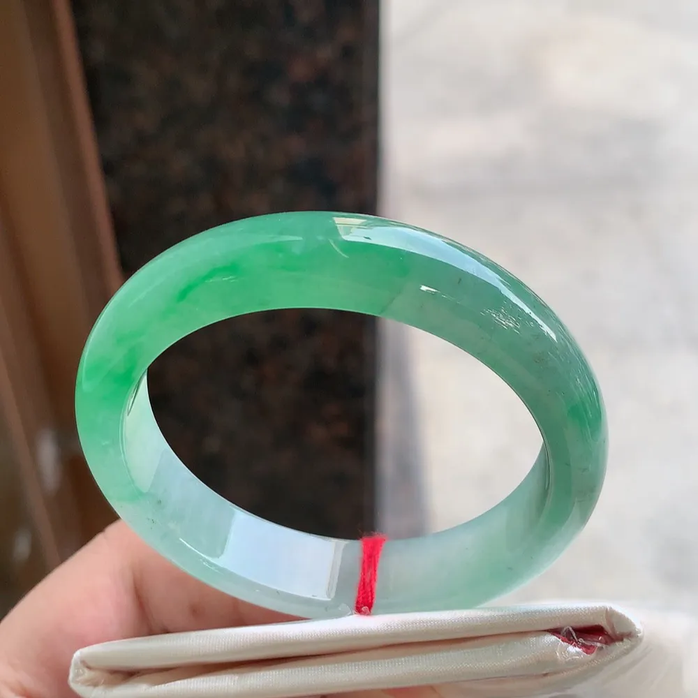 正圈冰绿 无瑕 尺寸:51.4/12/7.1 色好