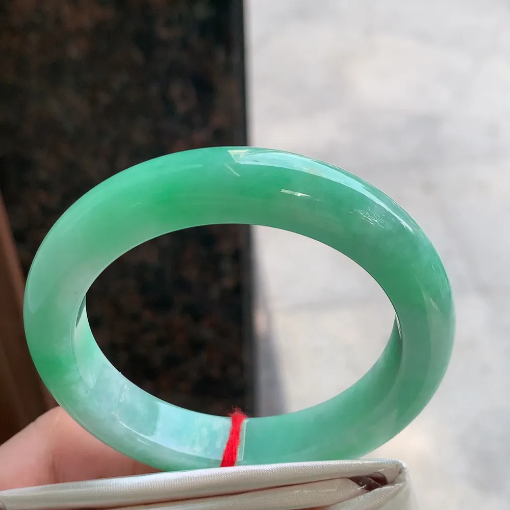 正圈冰糯翠绿 无瑕 尺寸:55.4/11.8/9.5 色好