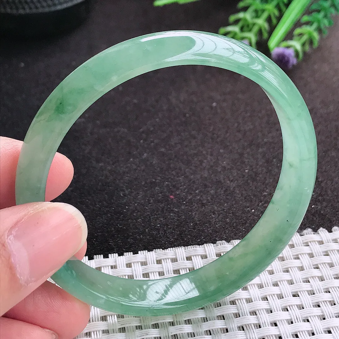 天然A货翡翠60/12.2/6老坑冰胶果冻冰晴满绿手镯宽边玉镯