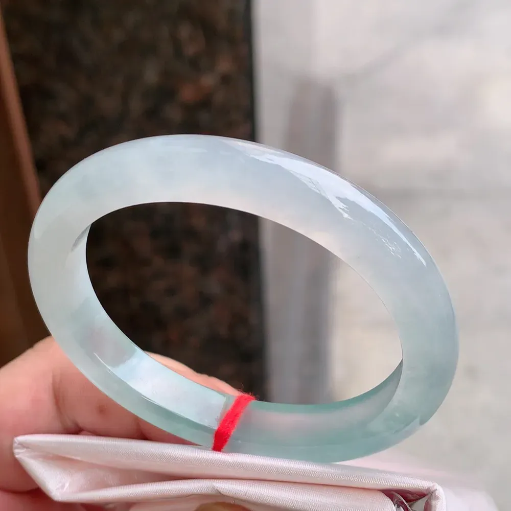 贵妃冰玻蓝水 无瑕 尺寸:53.5/41.1/9.1/7.4 种色俱佳