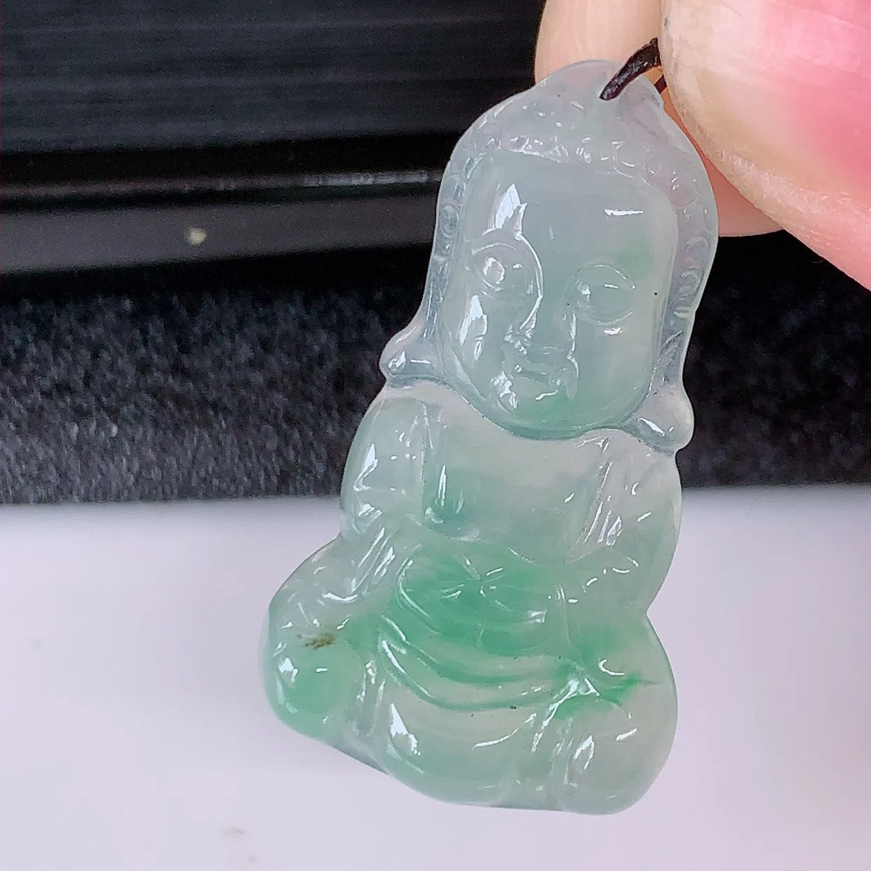 自然光实拍，冰种飘花翡翠保平安宝宝佛吊坠，一生平安，玉质莹润，佩戴佳品，#46.13