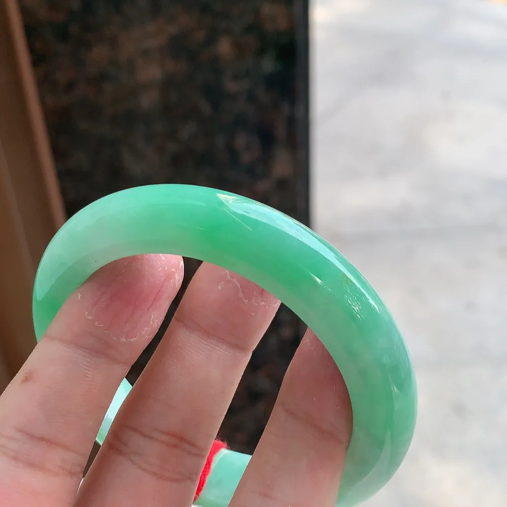 正圈冰糯翠绿 无瑕 尺寸:55.4/11.8/9.5 色好