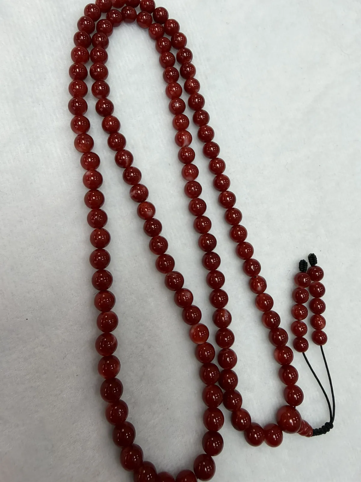 【天然日本阿卡赤血牛血红珊瑚7mm圆珠108粒佛珠链】可遇不可求！项链手链两用款！日本产地，阿卡材料，赤血牛血红颜色，光泽柔润透亮，直径约6-7mm，重量46.08克，珊瑚本为佛教珍宝，来自深海千年生长，有生长纹，属于有机宝石，气场强大，稀少珍贵！每粒均为天然无添加无修补！少虫眼少白芯！收藏精品！传承宝贝！