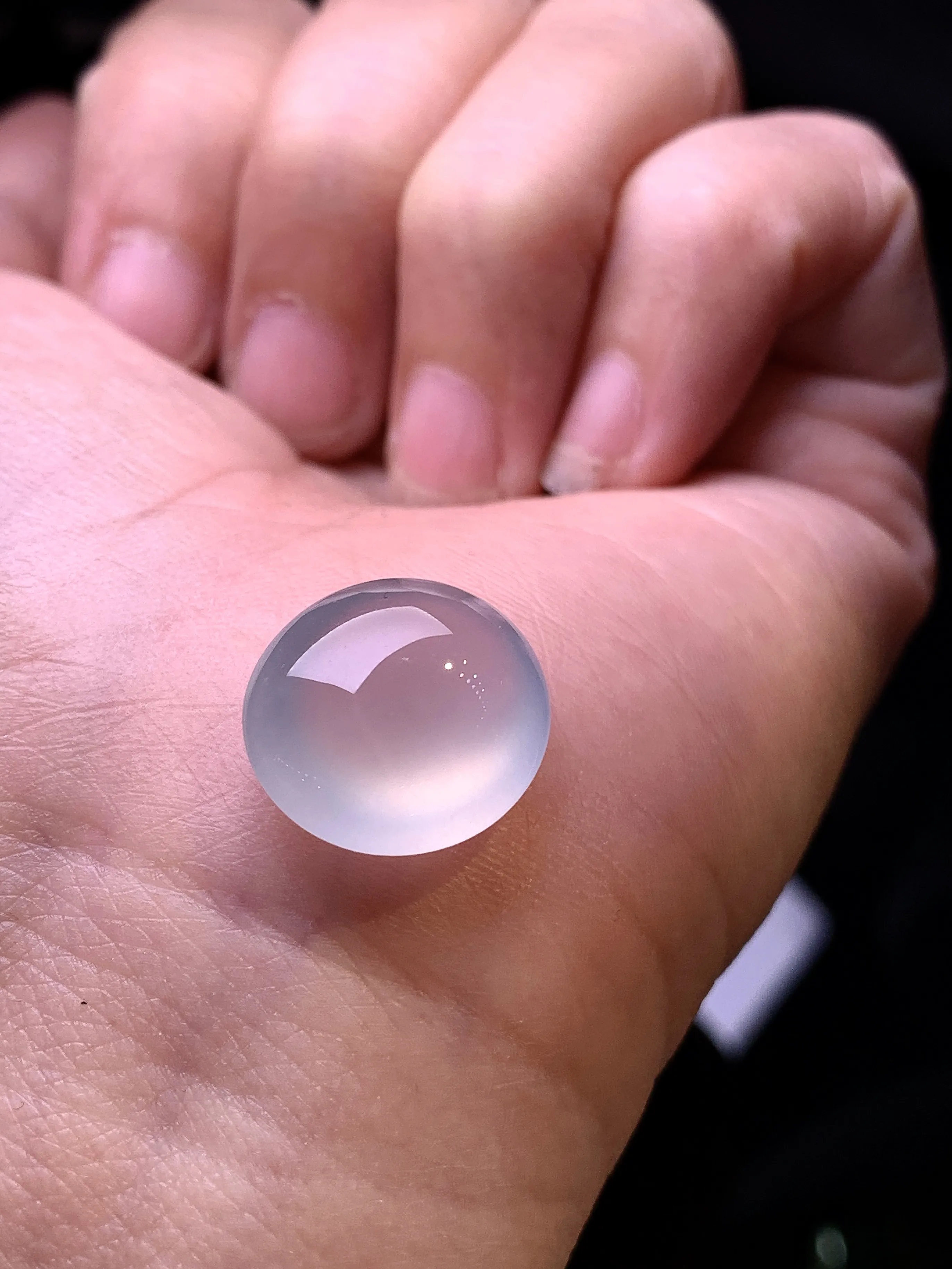 镶嵌款  冰种蛋面吊坠 玉质细腻 水润亮眼 色泽艳丽 整体尺寸16*14.5*8.3