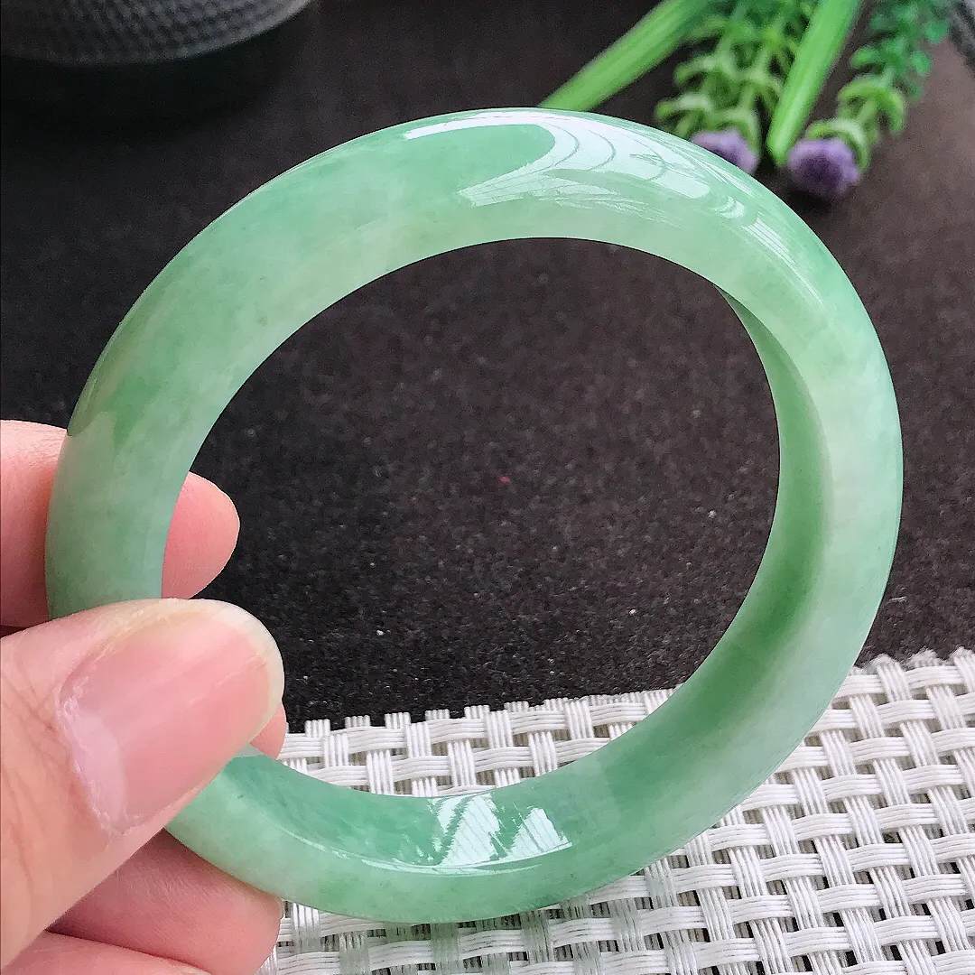 天然A货翡翠56.5/12.5/8.5老坑精美温润满绿手镯宽边玉镯