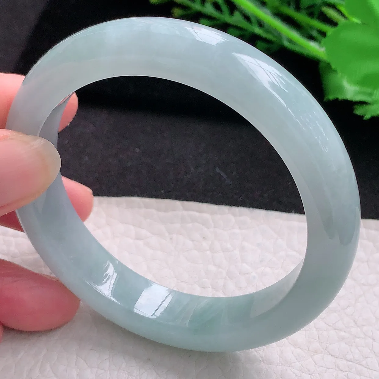 nr自然光58*12.6*8.8平安镯 翡翠a货玉手镯冰晴宽边珠宝玉手环