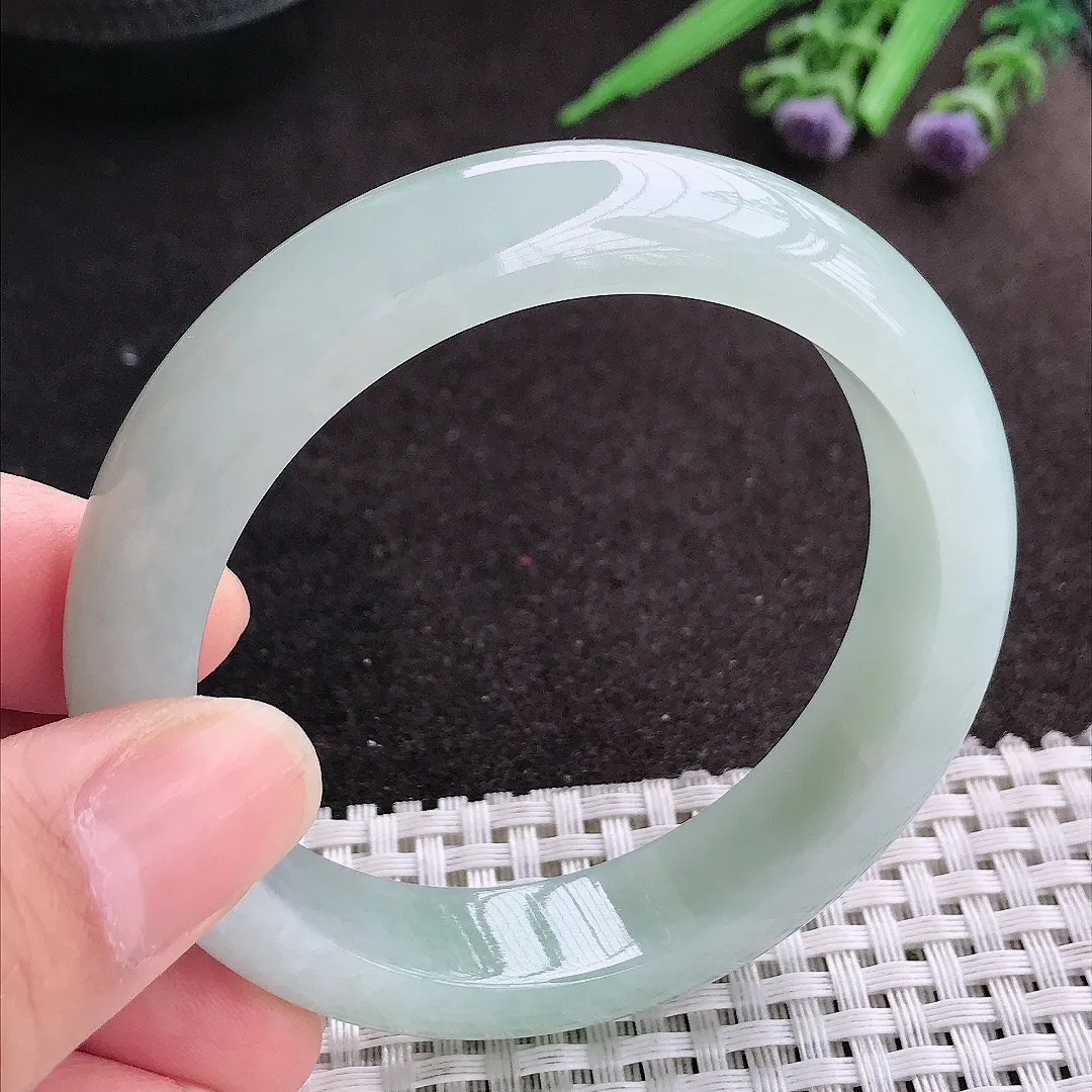 天然A货翡翠55/13.3/8.6老坑秀气冰胶冰晴手镯宽边玉镯