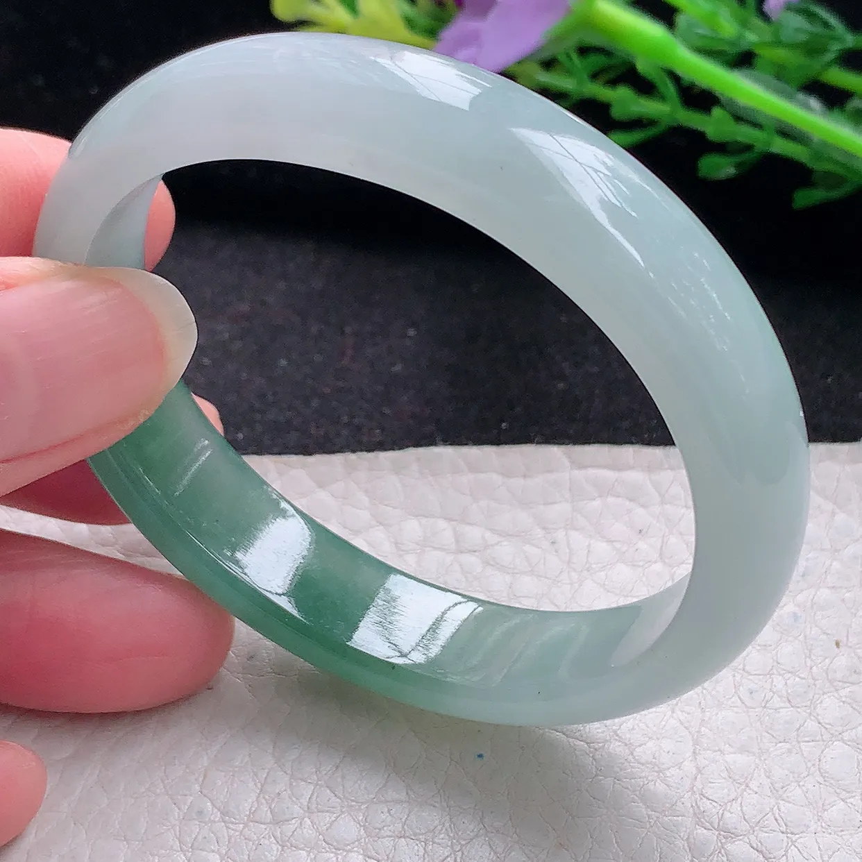 yh自然光53.5*45.5*12.2*6.5贵妃镯 翡翠a货玉手镯冰油蛋形宽边玉手环