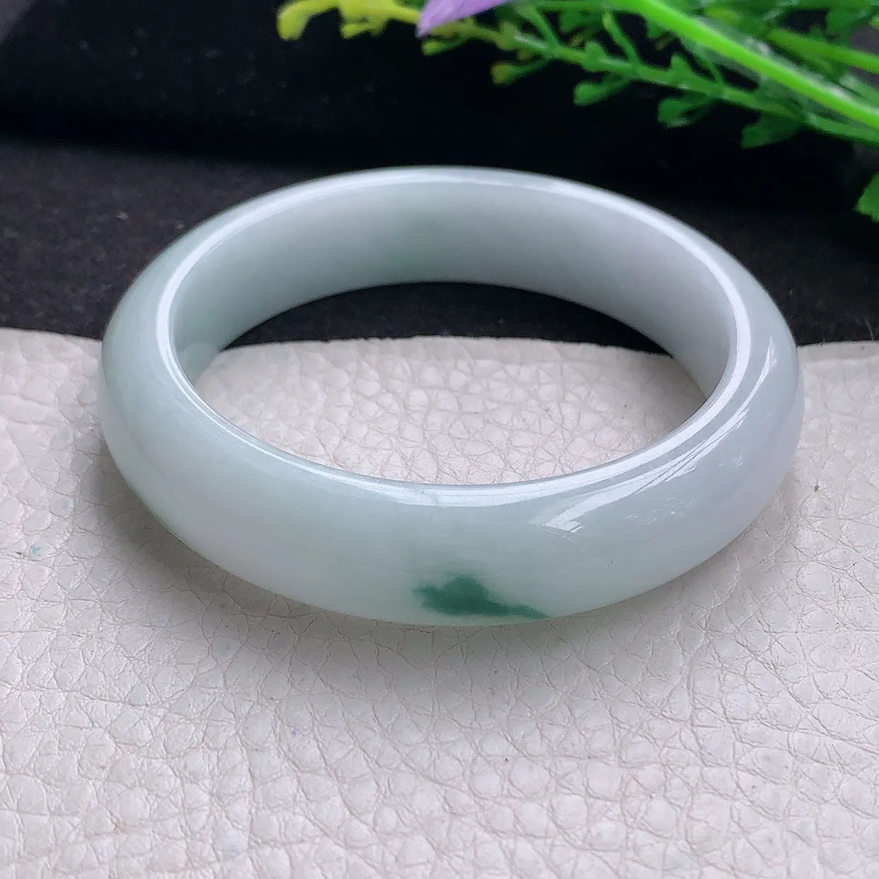 js自然光54*13*8平安镯 翡翠a货玉手镯飘花宽边珠宝玉手环