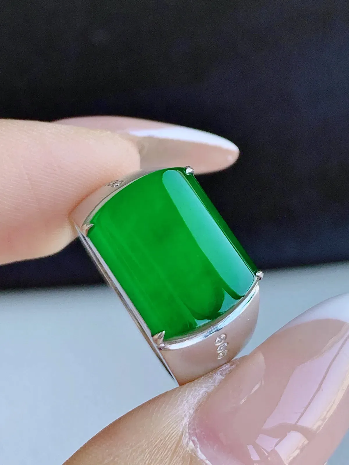 PG-2512091214551520，该戒指寄回改26圈口