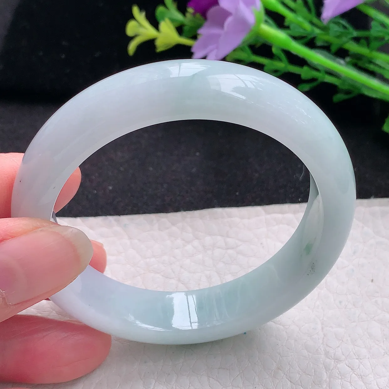 js自然光54*13*8平安镯 翡翠a货玉手镯飘花宽边珠宝玉手环