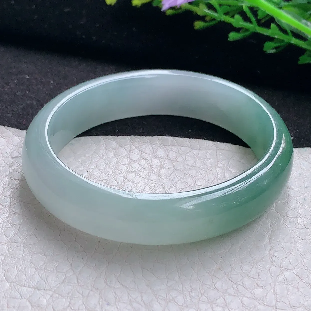 yh自然光53.5*45.5*12.2*6.5贵妃镯 翡翠a货玉手镯冰油蛋形宽边玉手环