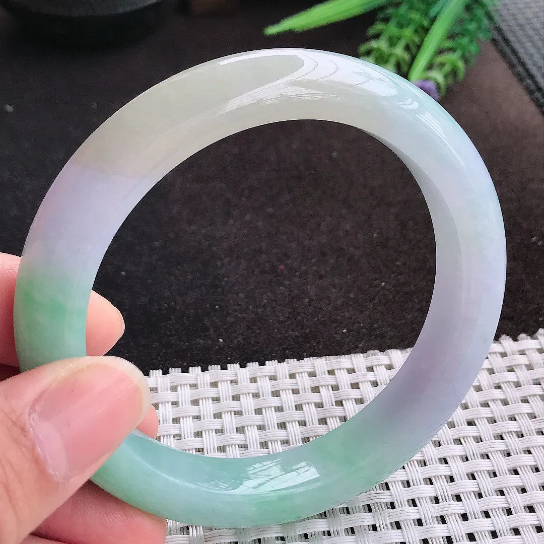 天然A货翡翠61.5/12.4/10.3老坑冰润大圈口春带彩手镯宽边玉镯