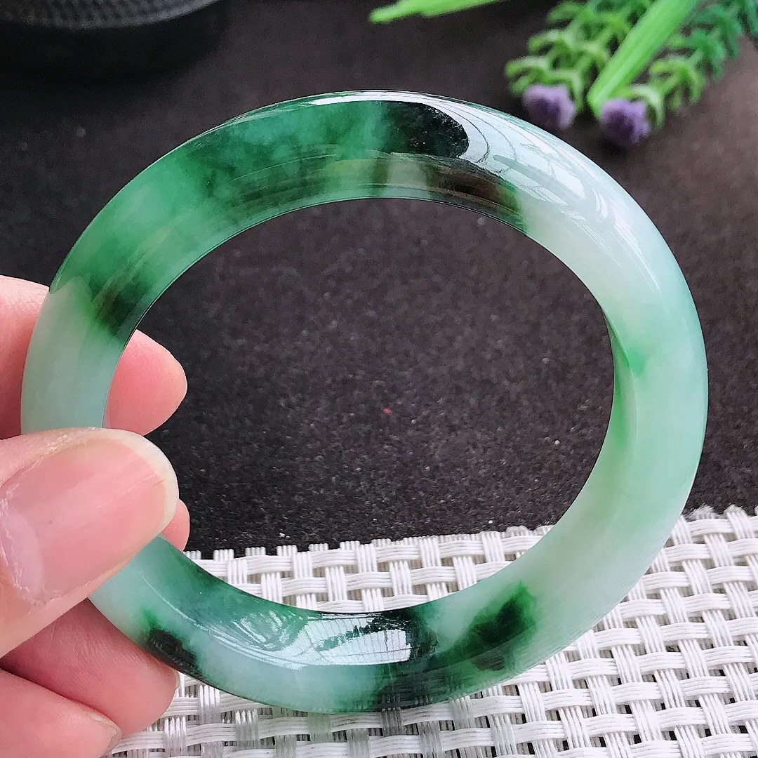 天然A货翡翠54.8/12/9老坑精美冰润飘绿手镯宽边玉镯