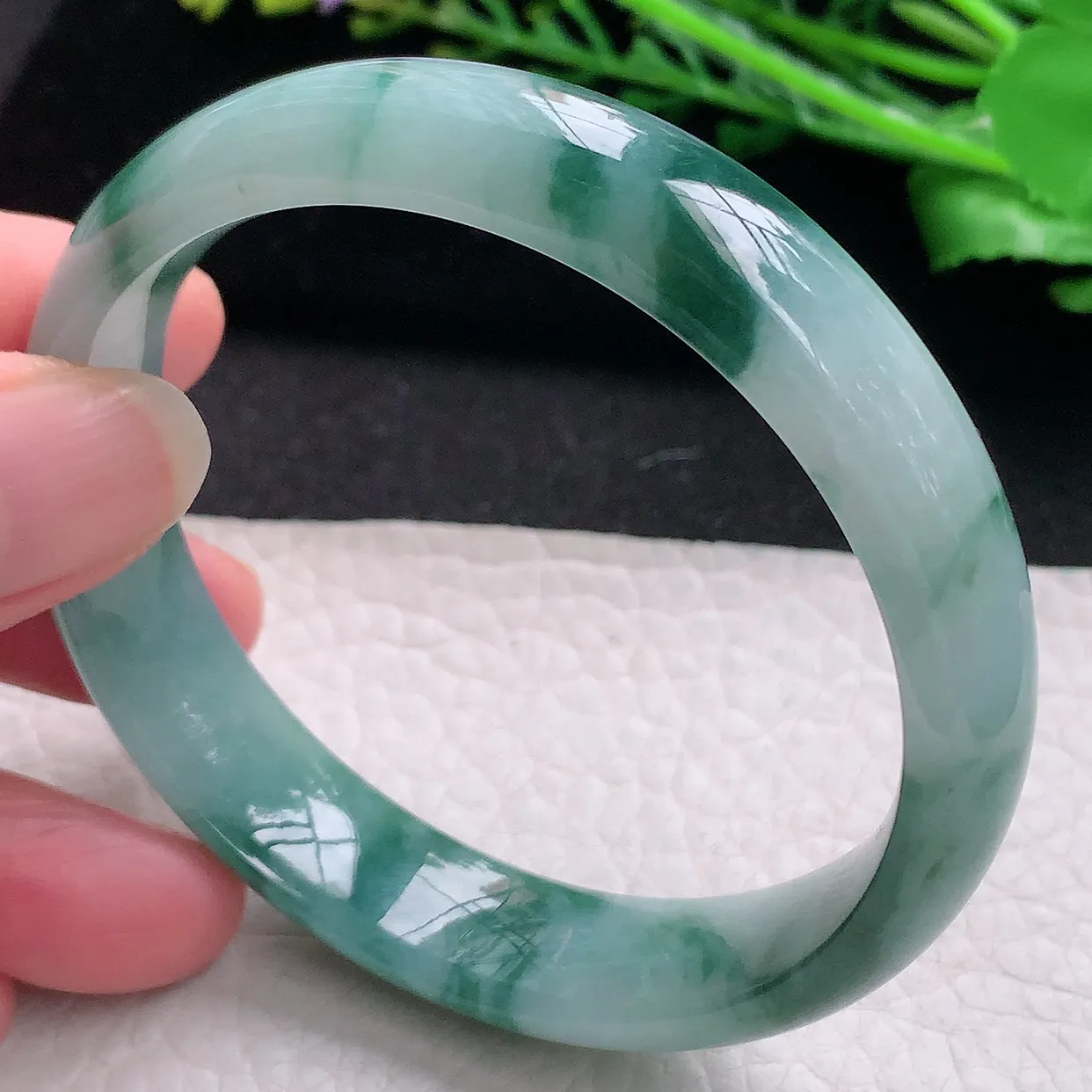 nr自然光57.5*13.2*7.2平安镯 翡翠a货玉手镯飘蓝花宽边珠宝玉手环