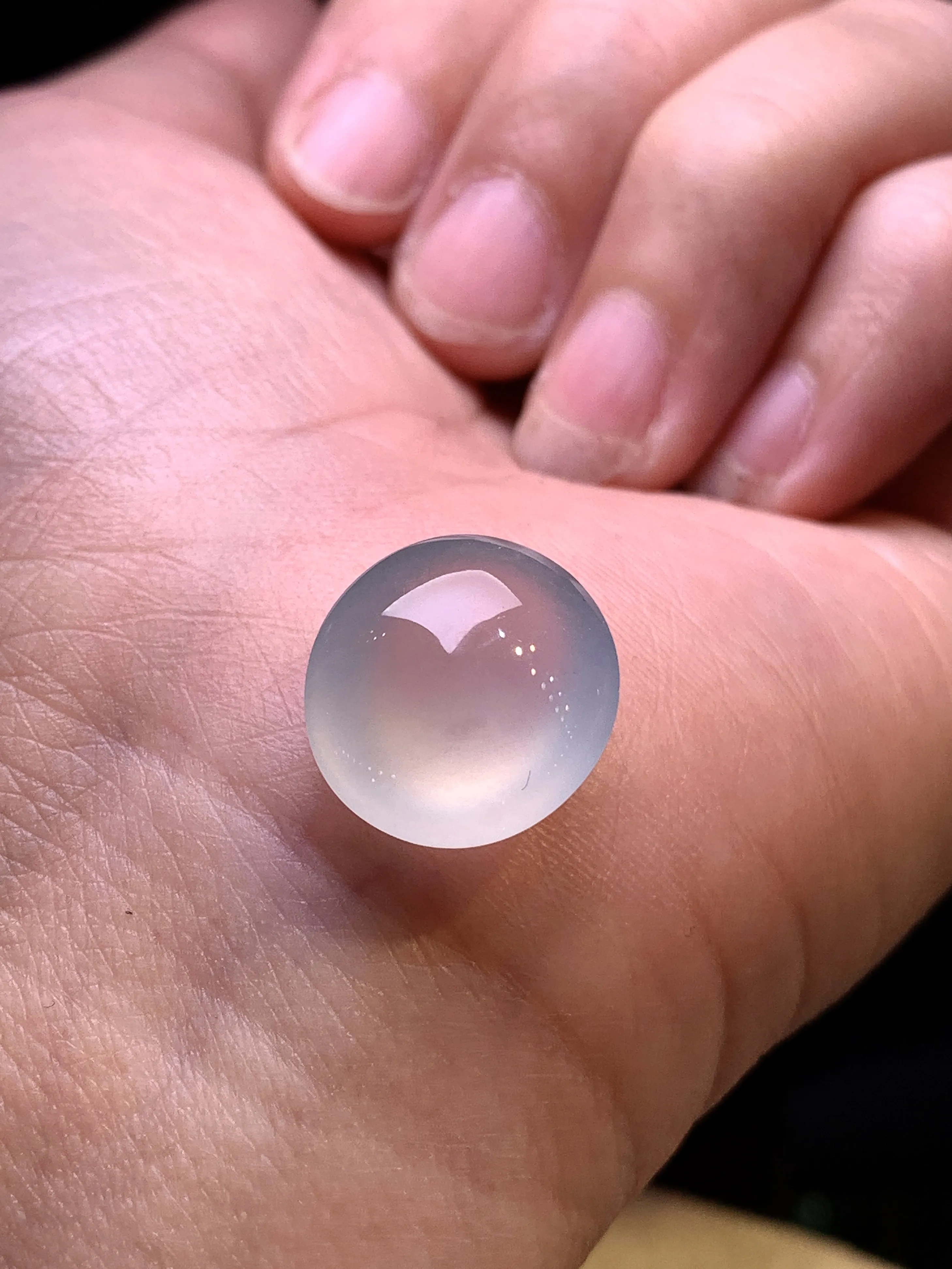 镶嵌款  冰种蛋面吊坠 玉质细腻 水润亮眼 色泽艳丽 整体尺寸16*14.5*8.3