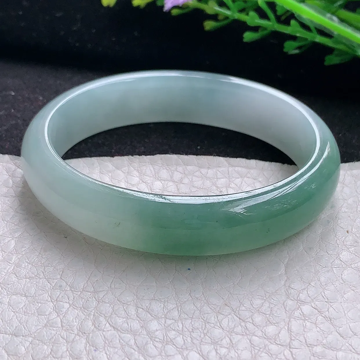 yh自然光53.5*45.5*12.2*6.5贵妃镯 翡翠a货玉手镯冰油蛋形宽边玉手环