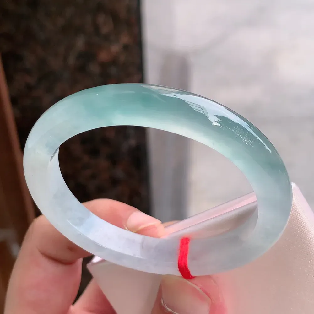 贵妃冰玻蓝水 无瑕 尺寸:53.5/41.1/9.1/7.4 种色俱佳