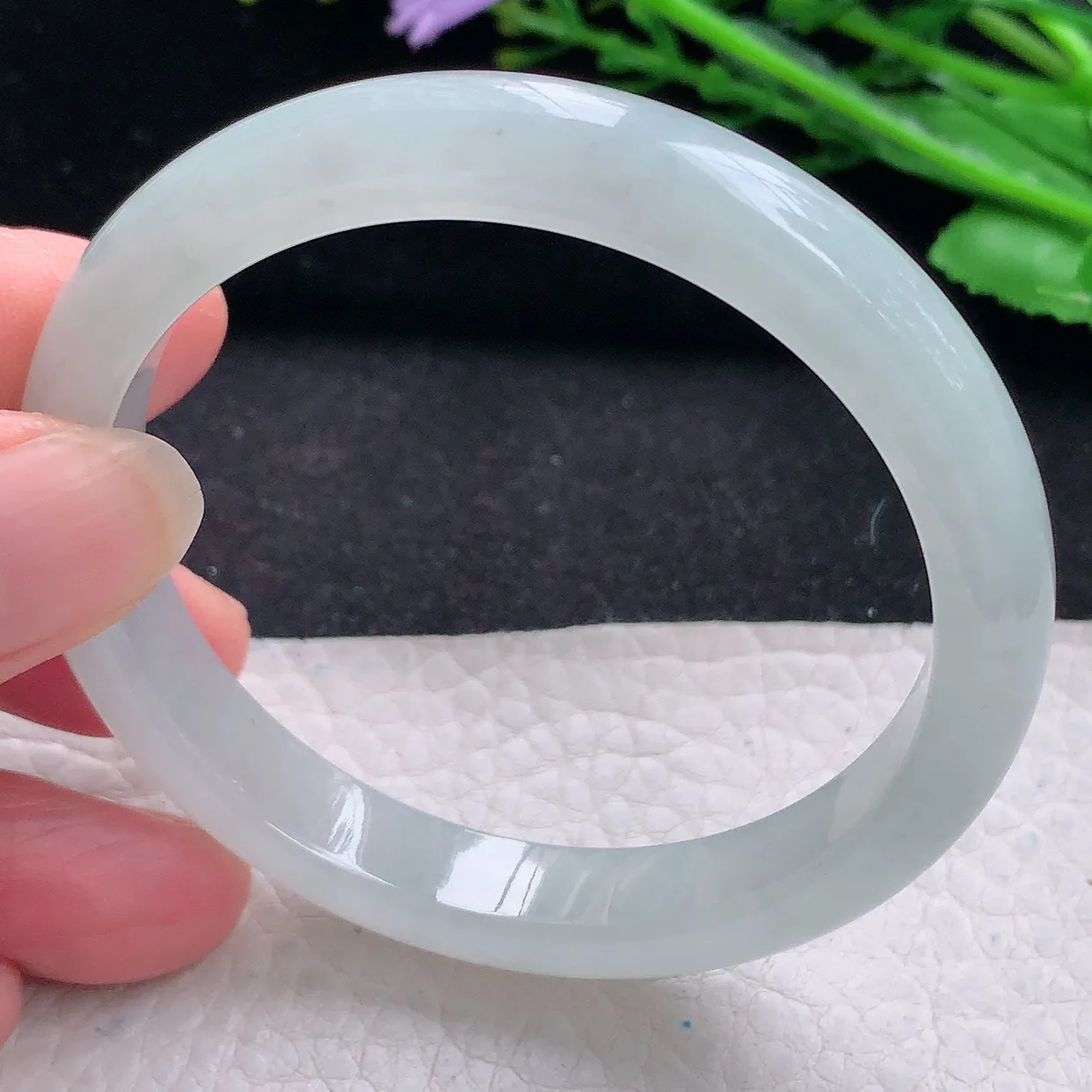 n自然光55*10*7平安镯 翡翠a货玉手镯冰纯起光宽边珠宝玉手环