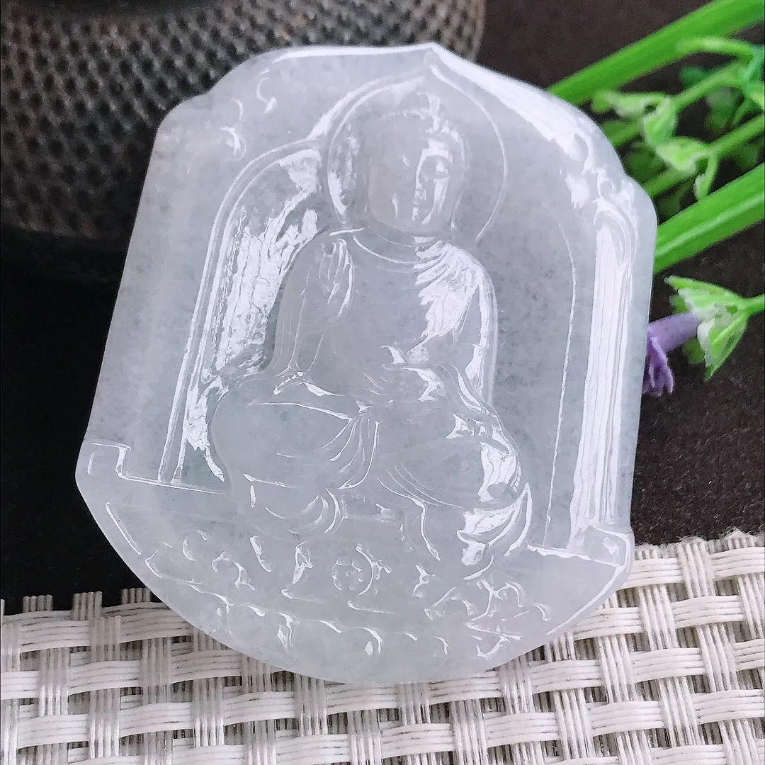 天然A货翡翠53.8/45.3/5.8老坑秀气冰润月光白阿弥陀佛老坑18k金镶嵌吊坠翡翠挂件